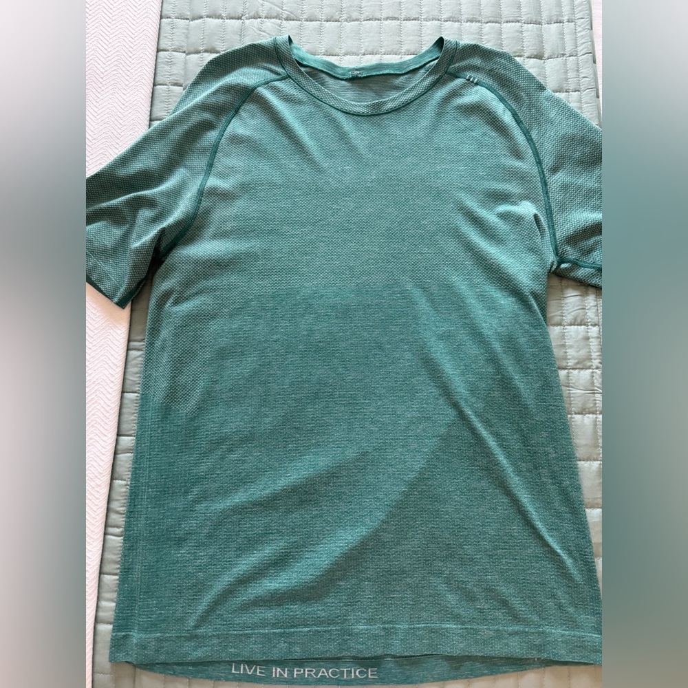 Green lululemon metal vent light